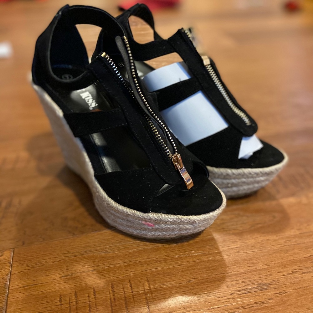 Hot Kiss Black Wedge Espadrille Sandals